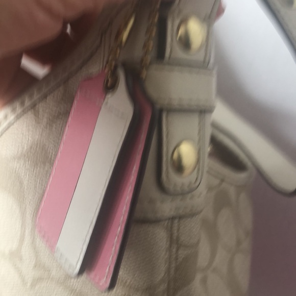 ❌SALE ❌AUTHENTIC COACH BAG. - Picture 6 of 17